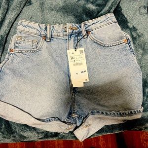 Zara Mom Fit High Rise Bermuda Shorts